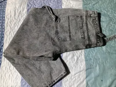 Jeans grises de mezclilla - miniatura 3