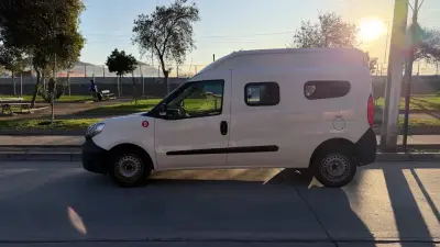 Fiat Dobló XL en buen estado - miniatura 2