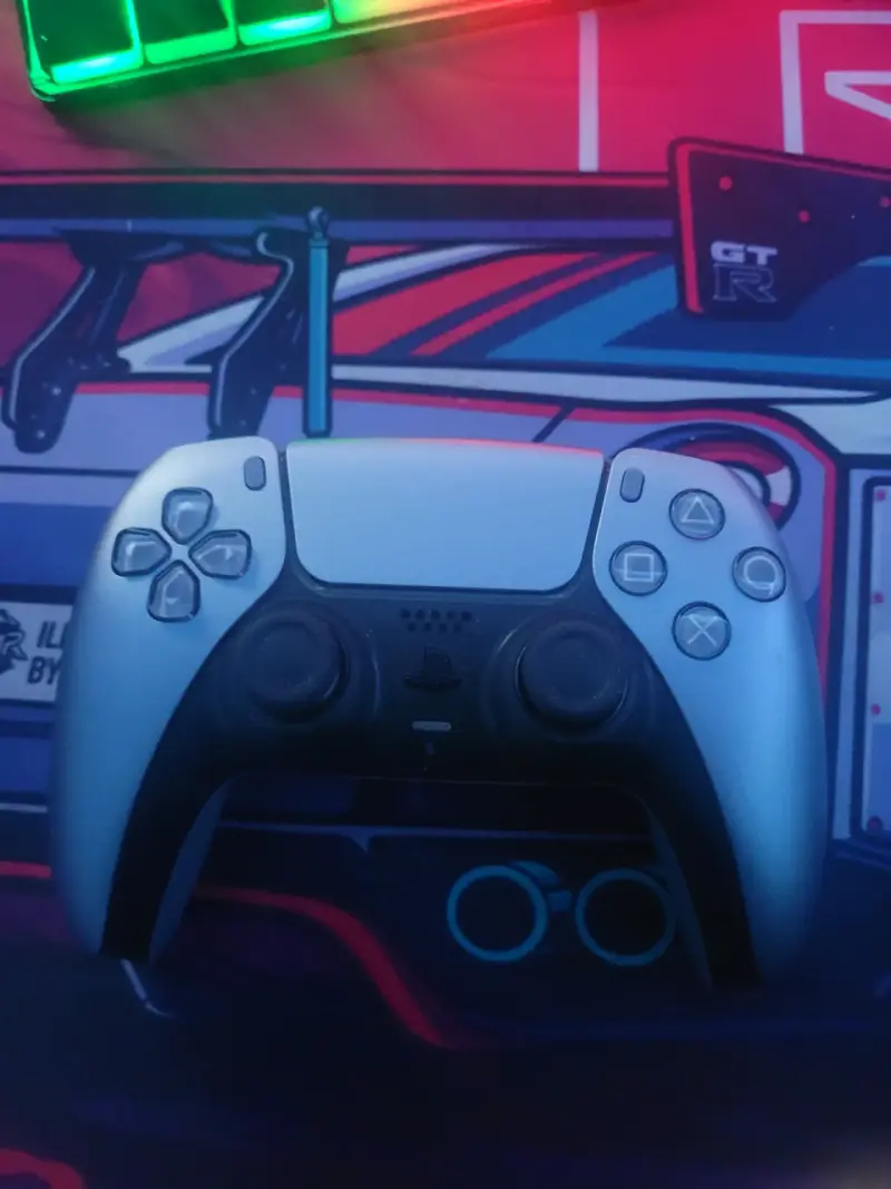 Mando de ps5 plateado - 1