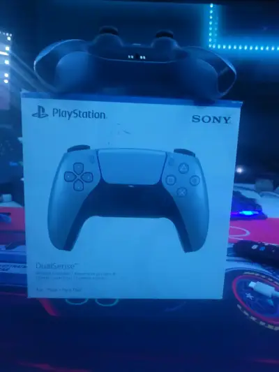 Mando de ps5 plateado - miniatura 3