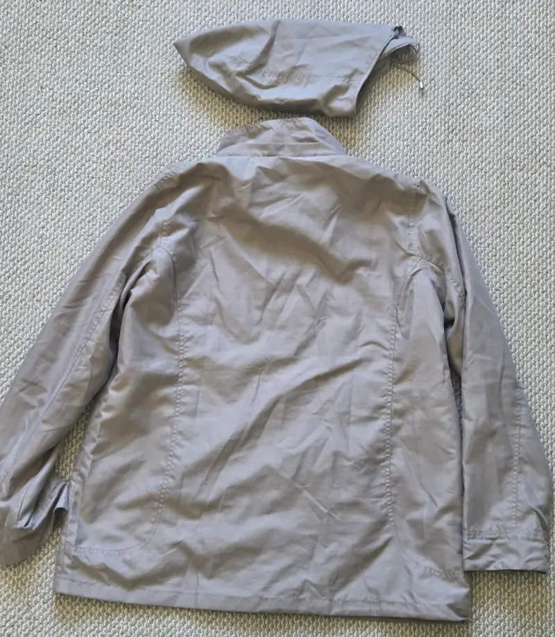 Chaqueta con capucha desmontable gris - 2