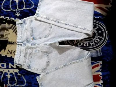 Jeans azules claros HyM - miniatura 3