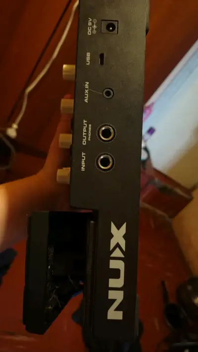 Pedalera de efectos Nux MG-300 - miniatura 2