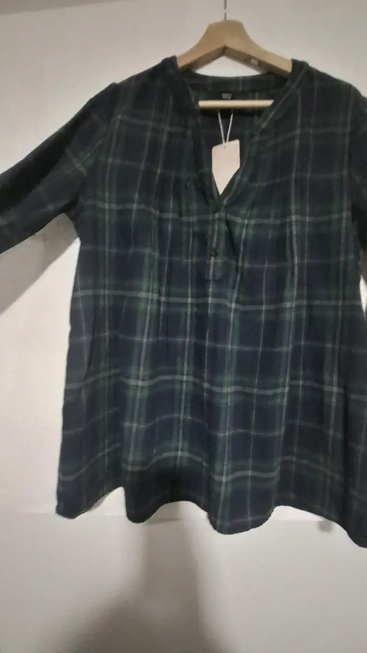 Blusa de cuadros azul y verde - 3
