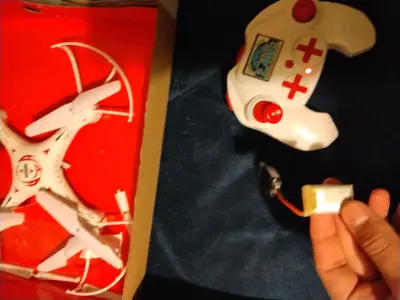 Drone UFO Venture 2.4G - miniatura 3