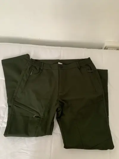 Pantalón deportivo verde militar - miniatura 4