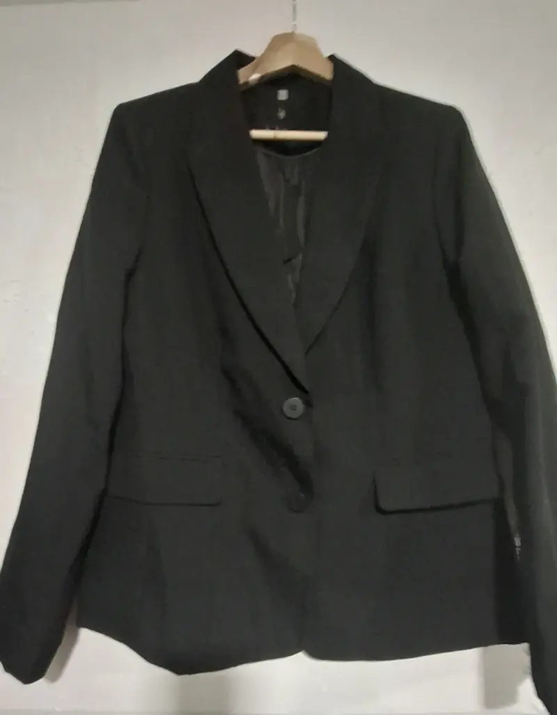 Blazer negro elegante - 1