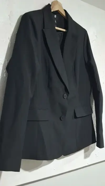 Blazer negro elegante - miniatura 3