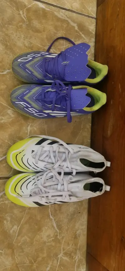 Zapatos de fútbol adidas - miniatura 1