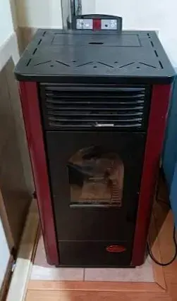 Estufa de pellet roja - 3
