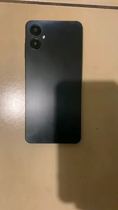 Celular pantalla grande A06 - miniatura 2