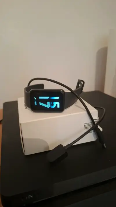 Smartwatch Samsung Galaxy Fit3 - miniatura 2