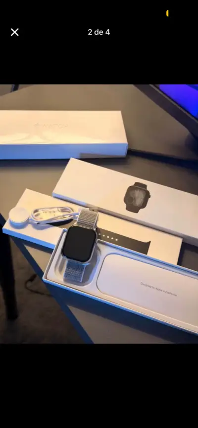 Smartwatch con correa gris - miniatura 1