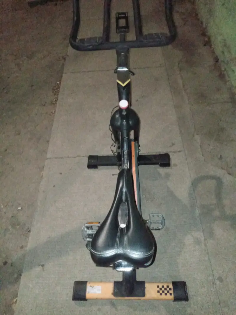 Bicicleta estática para ejercicios - 4