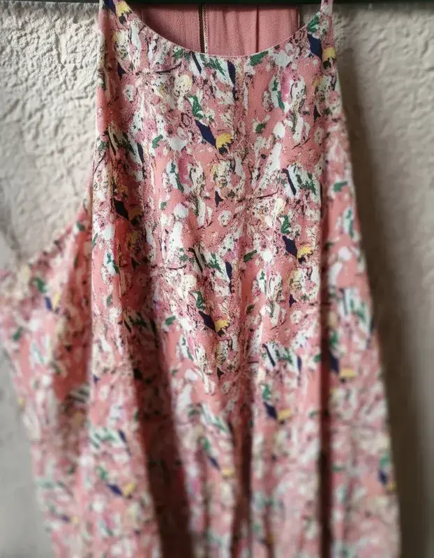 Vestido floral rosa Talla M - 1