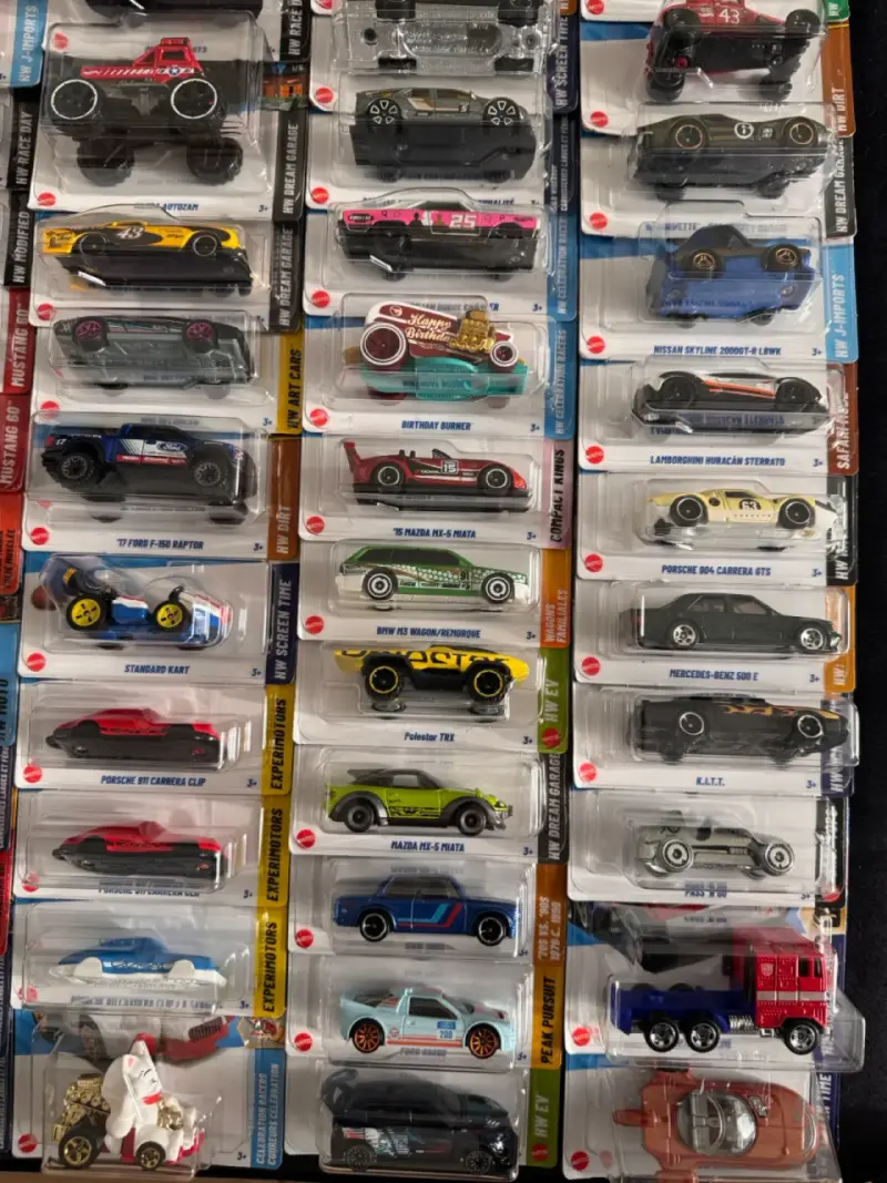 Colección de autos Hot Wheels - 3