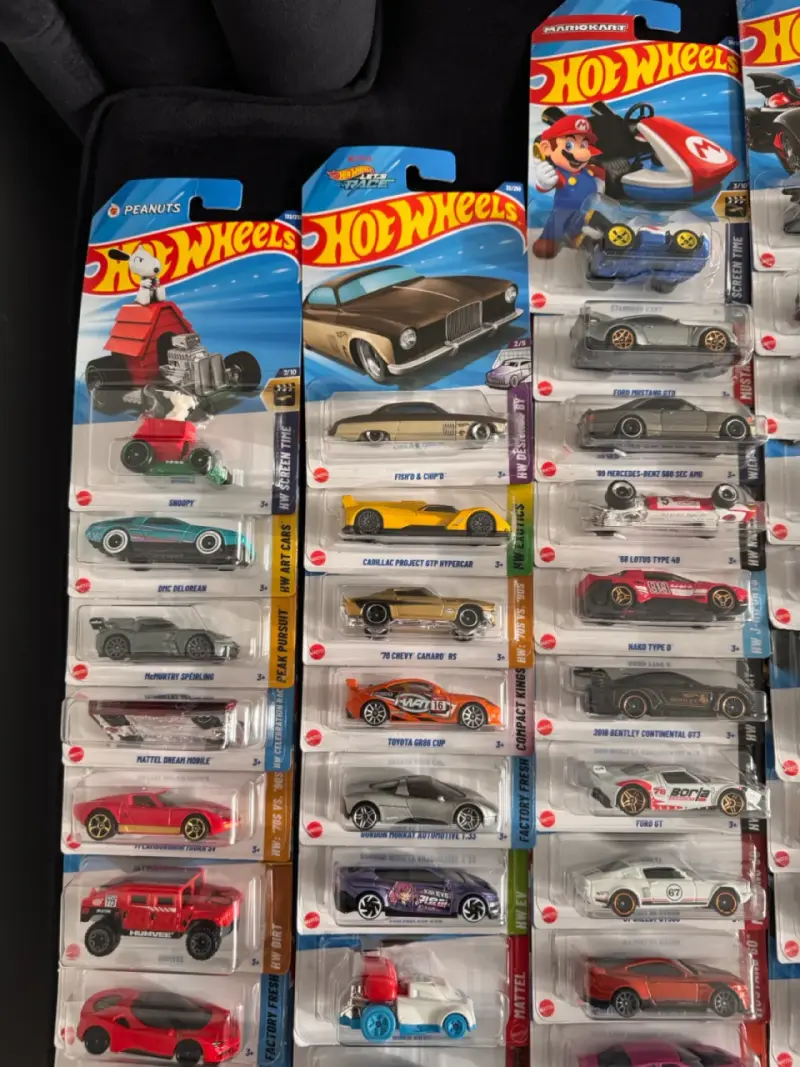 Colección de autos Hot Wheels - 4