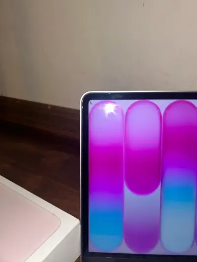 MacBook neo moderno rosado claro - miniatura 5