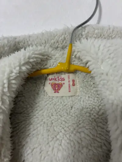 Chaqueta estampada de niña - miniatura 2