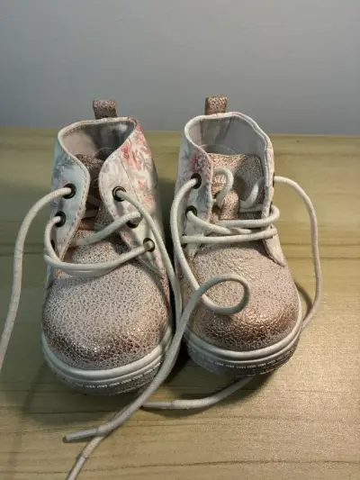 Zapatillas infantiles floreadas - miniatura 4