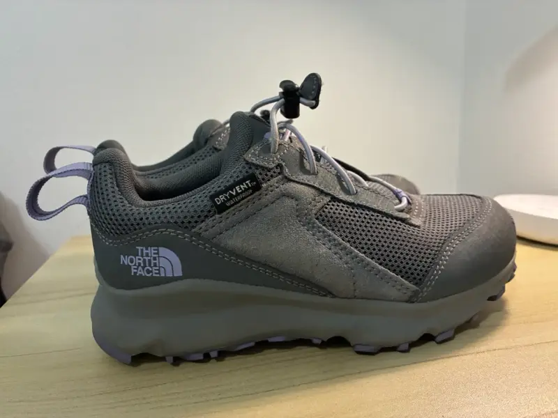 Zapatillas grises The North Face - 2
