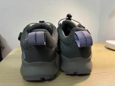 Zapatillas grises The North Face - miniatura 3