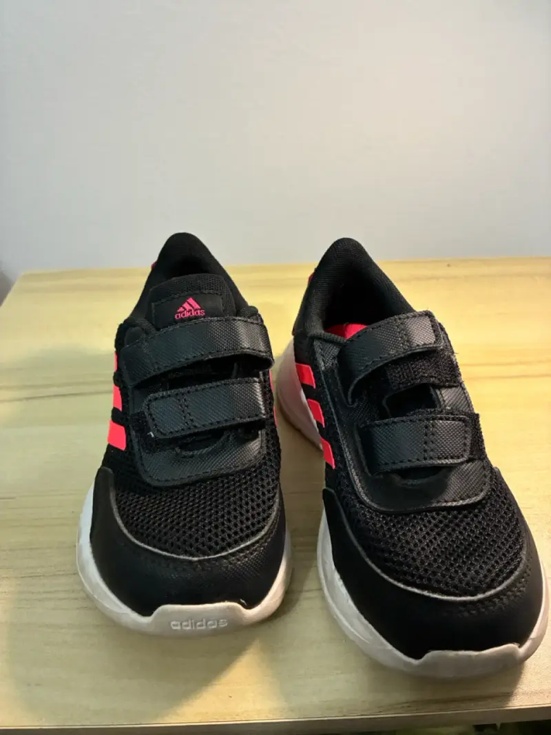 Zapatillas negras con velcro Adidas - 2