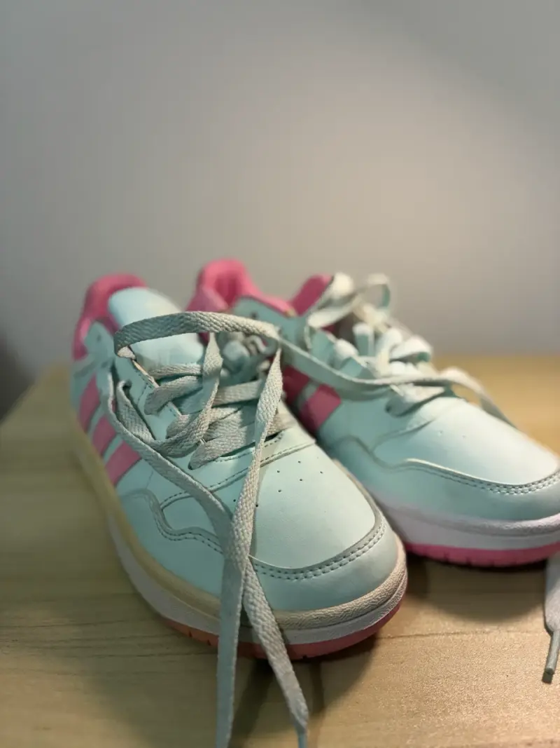 Zapatillas deportivas blanco y rosa - 1