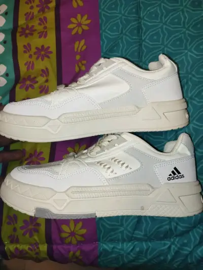 Zapatillas blancas Adidas - miniatura 1