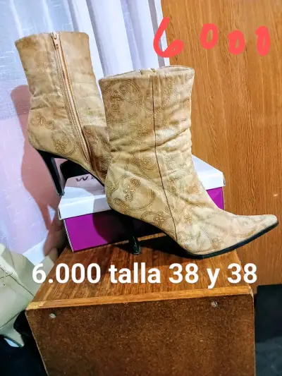 Botines de tacón alto beige - miniatura 2