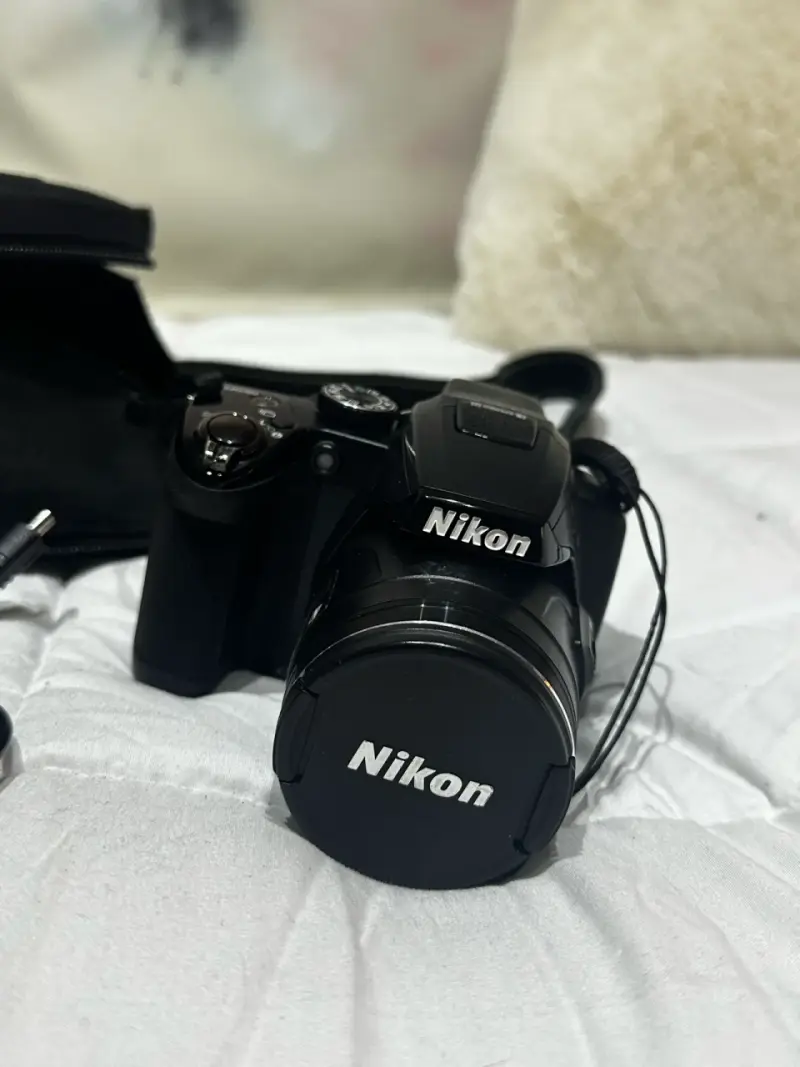 Cámara Nikon Coolpix P500 con estuche - 2