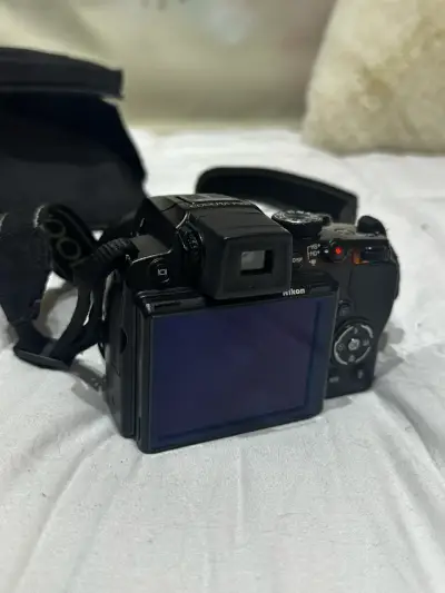 Cámara Nikon Coolpix P500 con estuche - miniatura 3