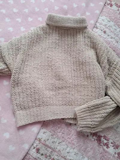 Chaleco beige con cuello alto - miniatura 3