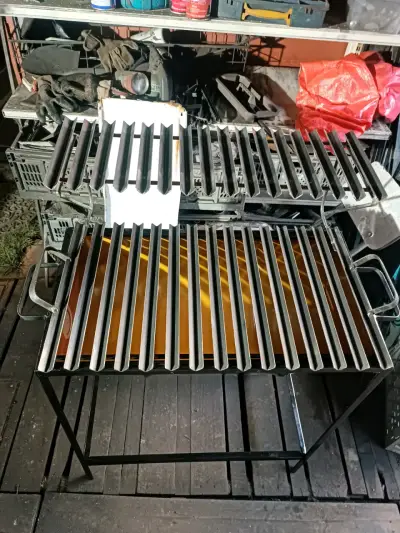 Parrilla de fierro para asados - miniatura 5