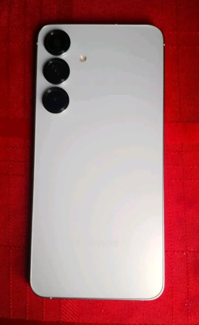 Samsung galaxy s25+ - 3