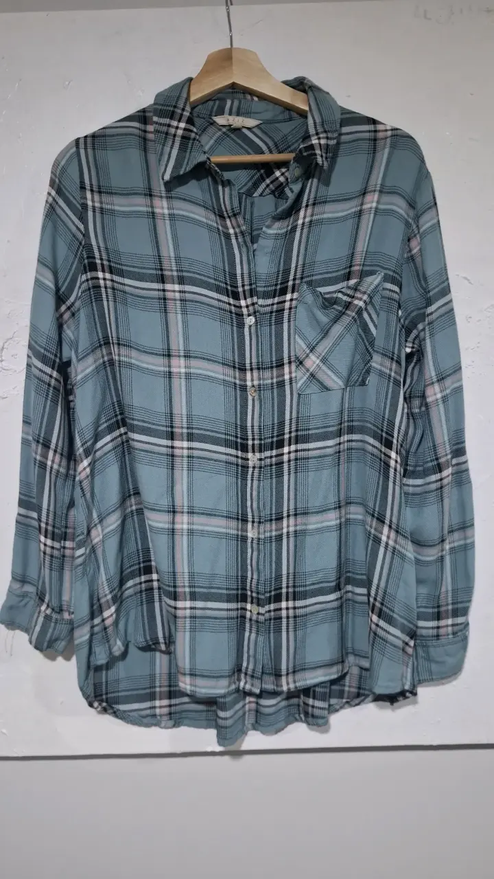 Camisa a cuadros verde - 2
