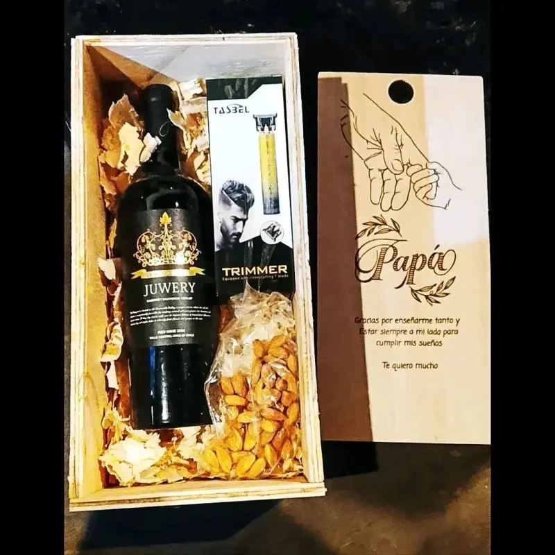 Caja de regalo con trimmer y vino - 1