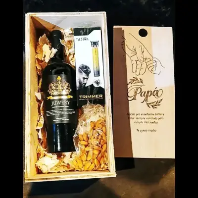 Caja de regalo con trimmer y vino - miniatura 1