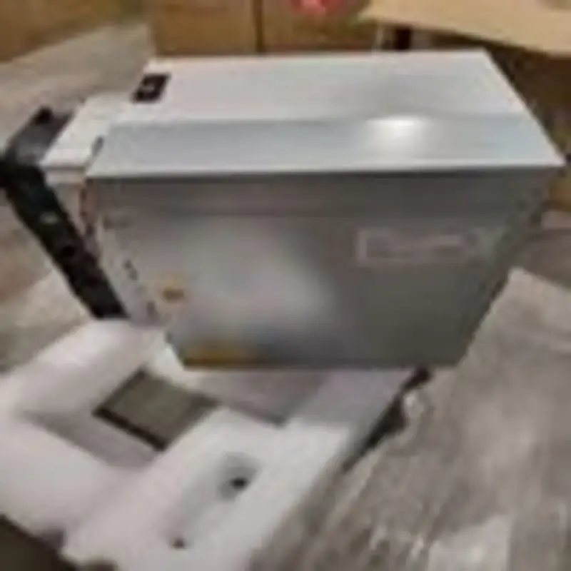 Bitmain Antminer Z15 Pro 840KSol Zcash Miner