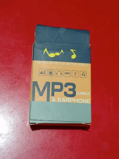 Cable , MP3 con audífonos y parlante - miniatura 1