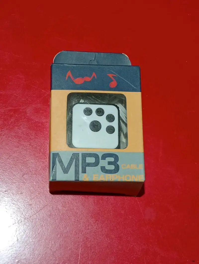 Cable , MP3 con audífonos y parlante - 2