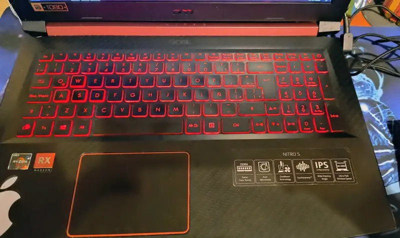 Laptop Acer Nitro 5 negra - 4