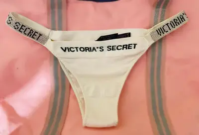 Tanga Victoria's Secret con brillo - miniatura 2