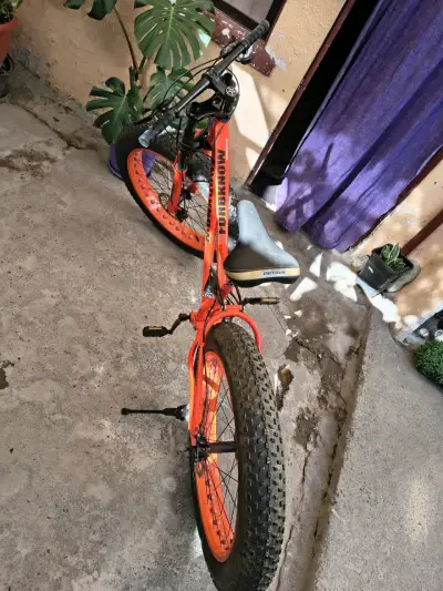 Bicicleta fat bike naranja - miniatura 4