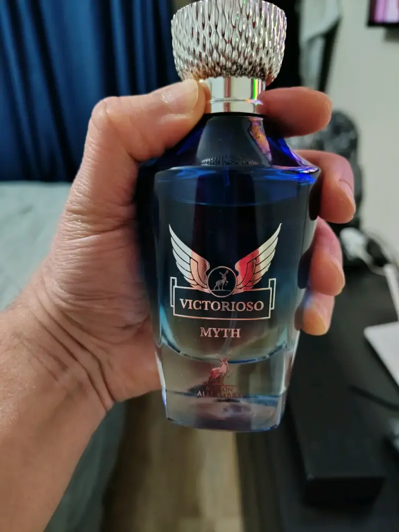 Perfume masculino Victorious Myth - 2