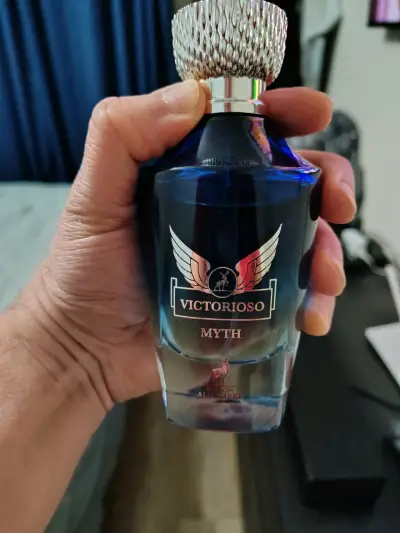 Perfume masculino Victorious Myth - miniatura 2
