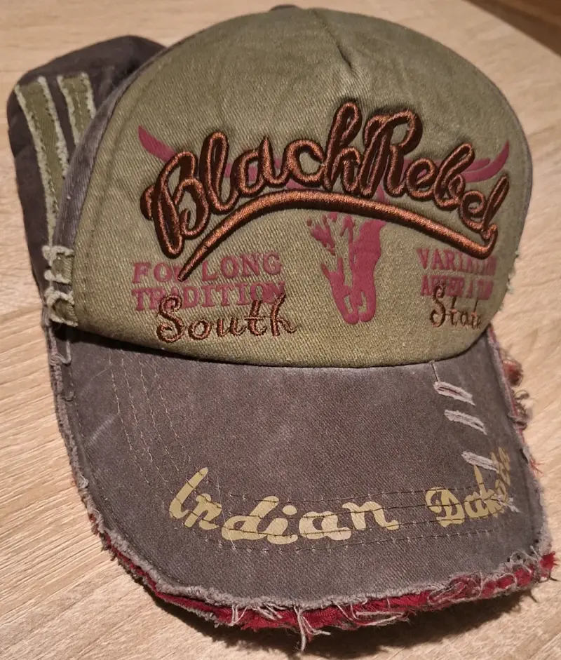 Gorro estilo vintage verde y gris - 2