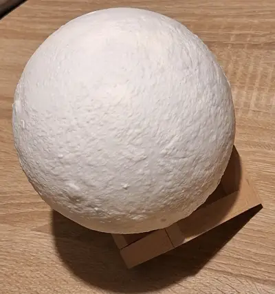 Lámpara LED forma de luna - miniatura 3