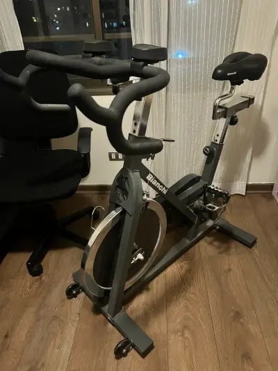 Bicicleta estática Bianchi - miniatura 1