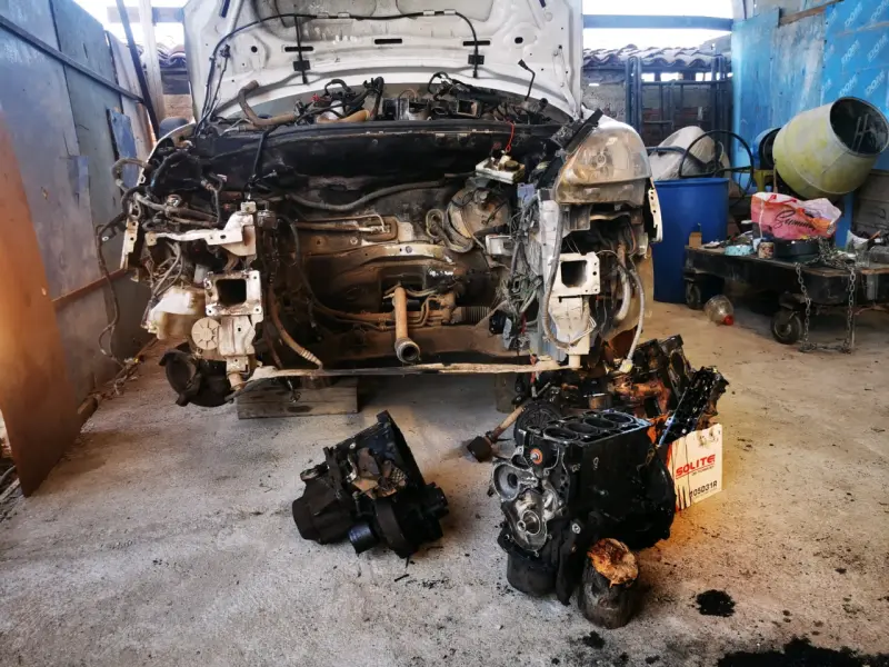 DESARME Peugeot partnher b9 - 2